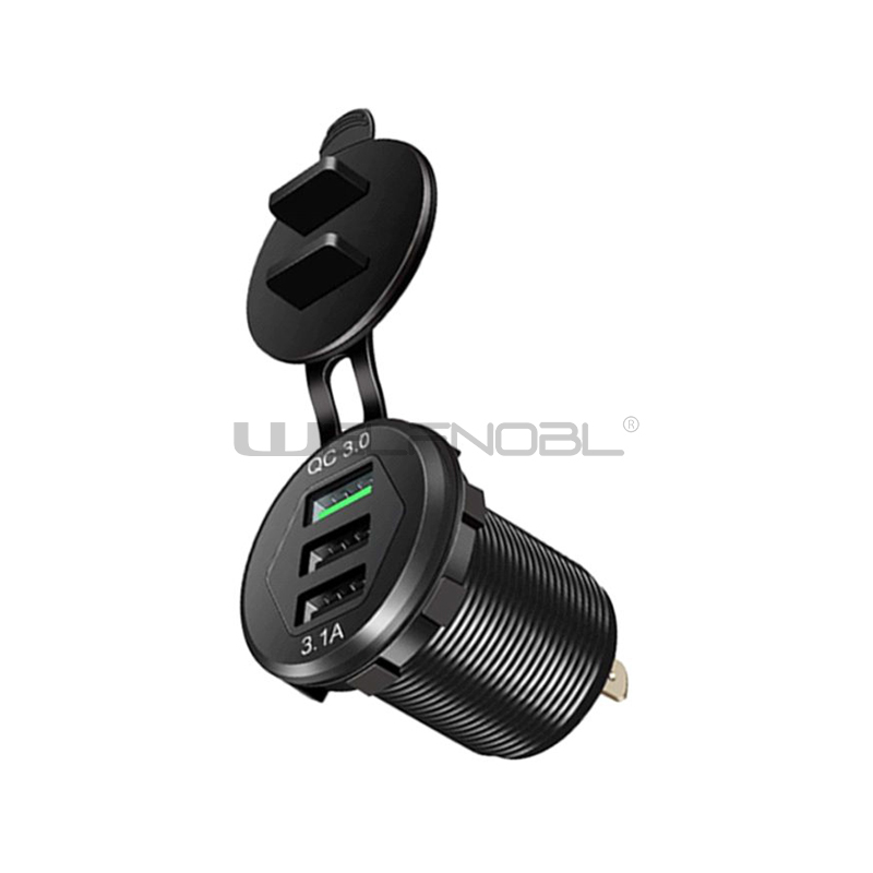 QC3.0 2.1A 1A three USB socket