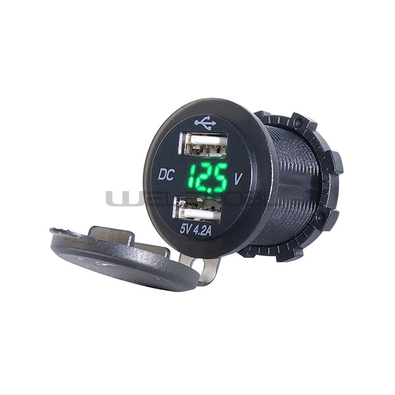 2.1A+2.1A Voltmeter Dual Usb Auto Charger