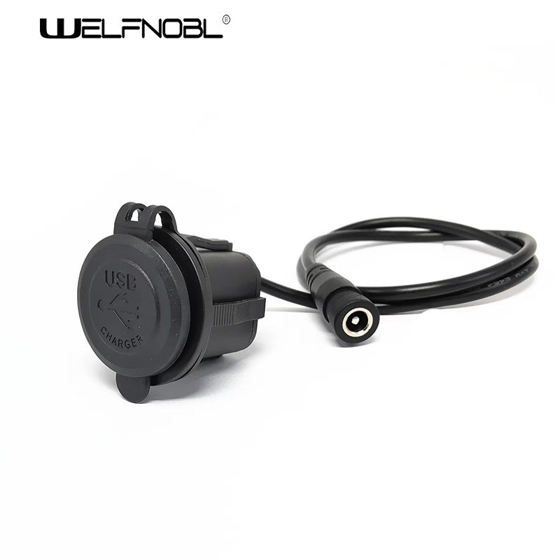 3.1A Dual USB socket square body with lines for boats